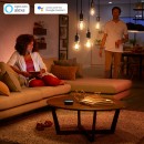 Philips Hue 8718699688820 LED Lampe Filament 1x7W | E27 | 2100K - Bluetooth weiß