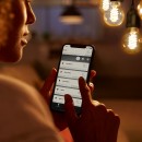 Philips Hue 8718699688868 LED Lampe Filament 1x7W | E27 | 2100K - Bluetooth weiß